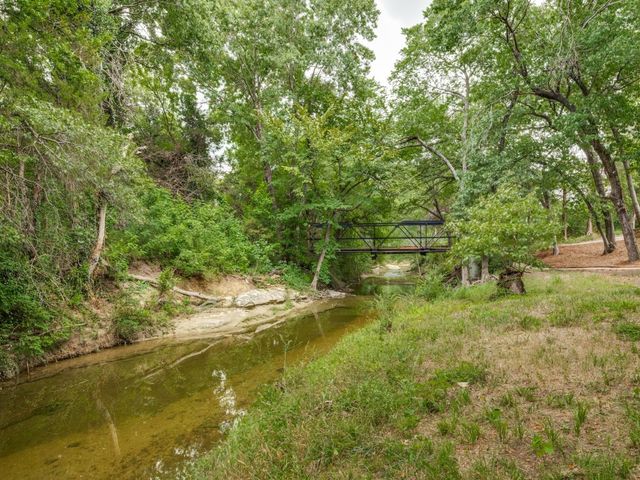 1408 N Cedar Hill Road, Cedar Hill, TX 75104