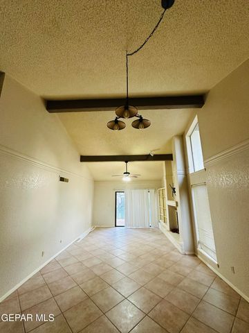 620 LAKEWAY Drive, El Paso, TX 79932