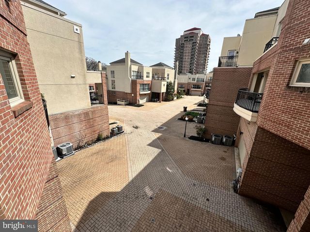 1600 N FRANKLIN ST, Wilmington, DE 19806