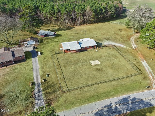 5474 Deans Road, Battleboro, NC 27809