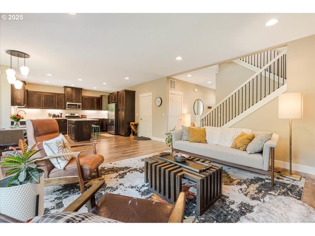 3096 Nw ANASTASIA St, Salem, OR 97304