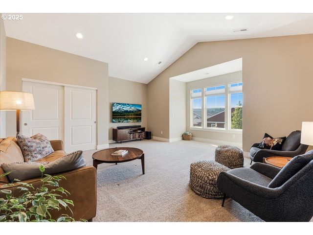 3096 Nw ANASTASIA St, Salem, OR 97304