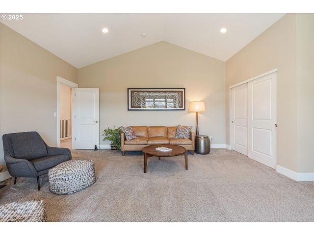 3096 Nw ANASTASIA St, Salem, OR 97304