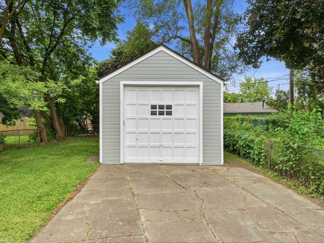 660 E Marshall Street, Ferndale, MI 48220