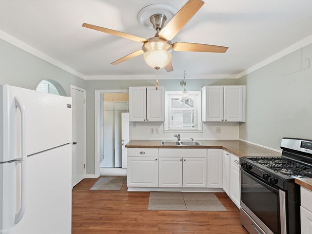 660 E Marshall Street, Ferndale, MI 48220