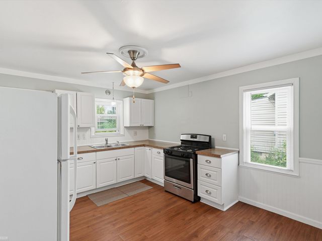 660 E Marshall Street, Ferndale, MI 48220