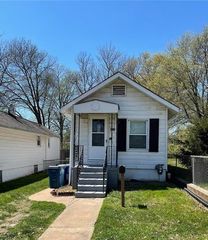9533 Clyde Avenue, St Louis, MO 63125