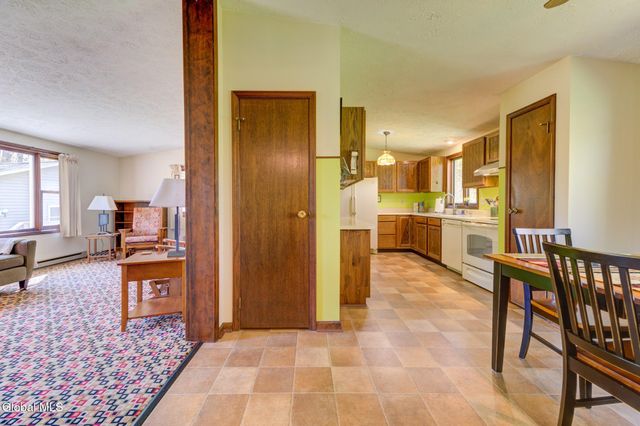 585 Logtown Road, Glen, NY 12072