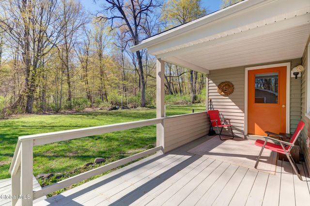 585 Logtown Road, Glen, NY 12072