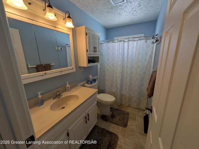 5221 Tulip Avenue, Lansing, MI 48911