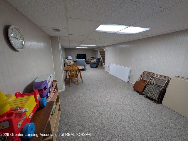 5221 Tulip Avenue, Lansing, MI 48911