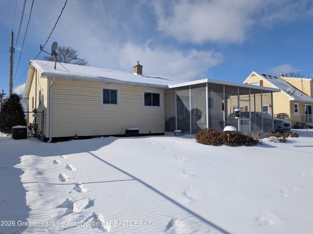 5221 Tulip Avenue, Lansing, MI 48911