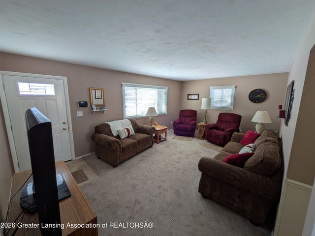 5221 Tulip Avenue, Lansing, MI 48911