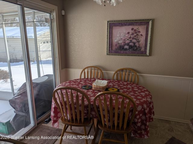 5221 Tulip Avenue, Lansing, MI 48911