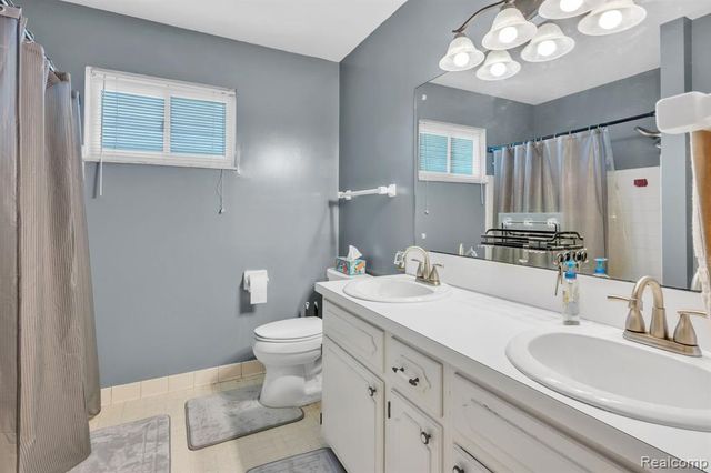 3075 Wagon Trail, Flint, MI 48507