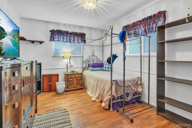 3075 Wagon Trail, Flint, MI 48507