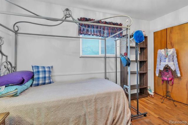 3075 Wagon Trail, Flint, MI 48507