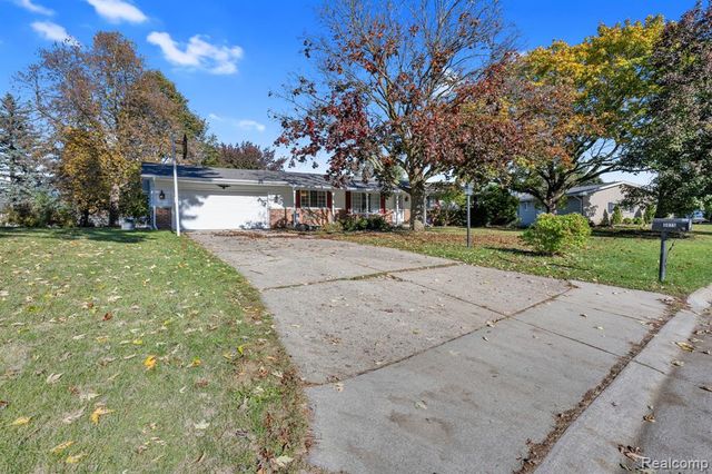 3075 Wagon Trail, Flint, MI 48507