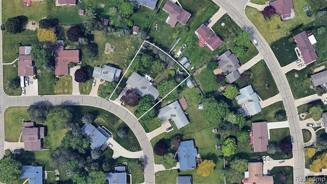 3075 Wagon Trail, Flint, MI 48507