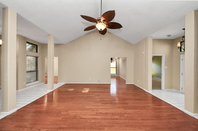 3543 Pickwick Park Drive, Kingwood, TX 77339