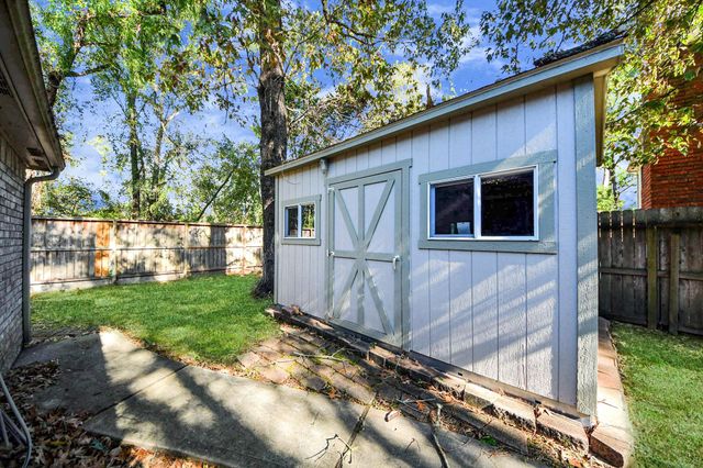 3543 Pickwick Park Drive, Kingwood, TX 77339