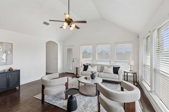 500 Cottage Place, Lavon, TX 75166
