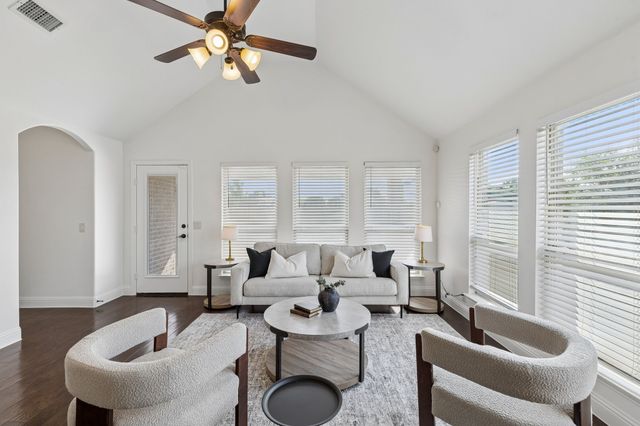 500 Cottage Place, Lavon, TX 75166
