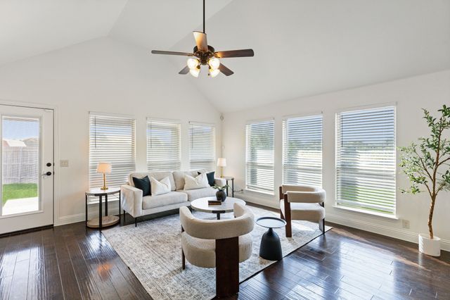 500 Cottage Place, Lavon, TX 75166