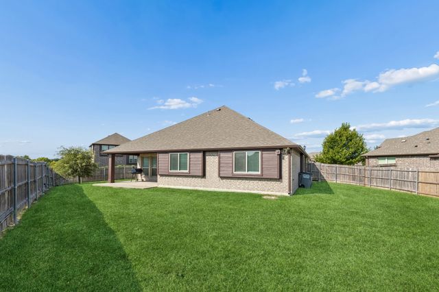 500 Cottage Place, Lavon, TX 75166