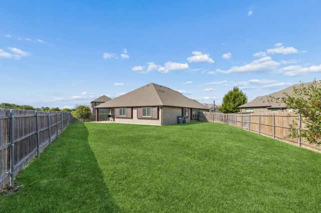500 Cottage Place, Lavon, TX 75166