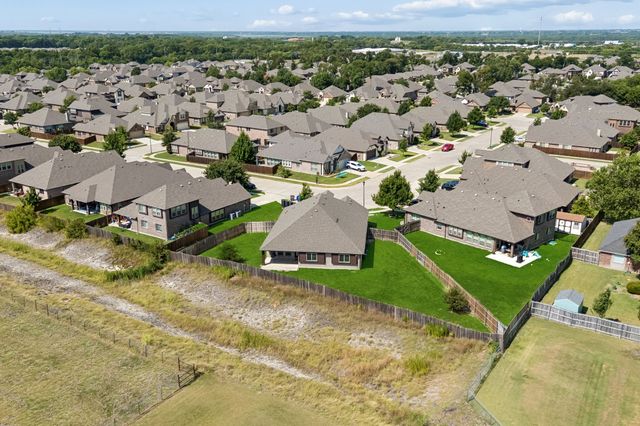 500 Cottage Place, Lavon, TX 75166