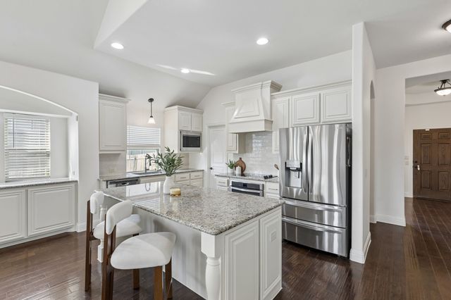 500 Cottage Place, Lavon, TX 75166