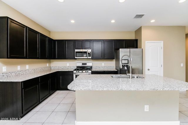 4137 W WHITE CANYON Road, San Tan Valley, AZ 85144