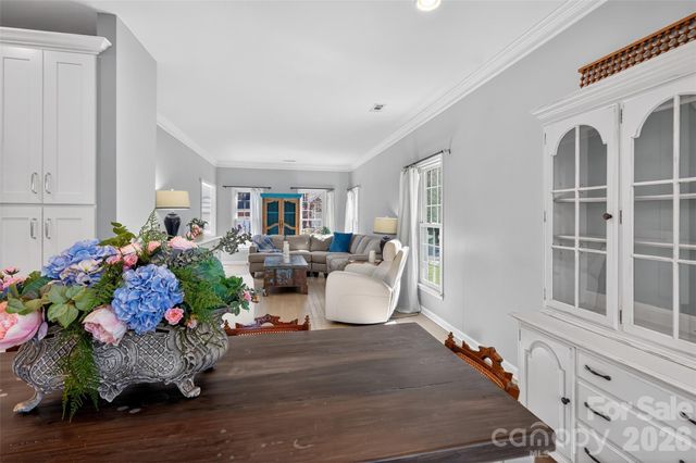 8601 Walsham Drive, Charlotte, NC 28277