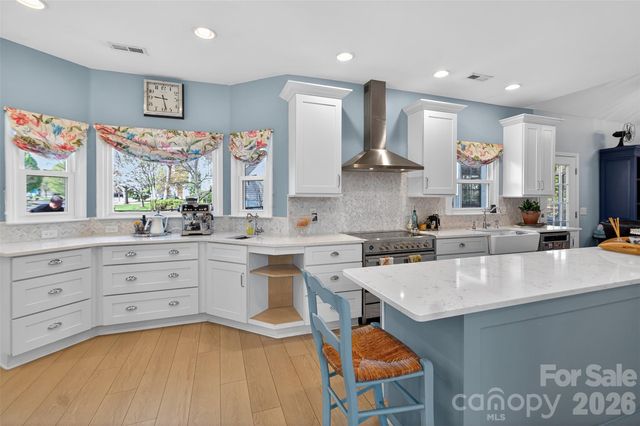 8601 Walsham Drive, Charlotte, NC 28277