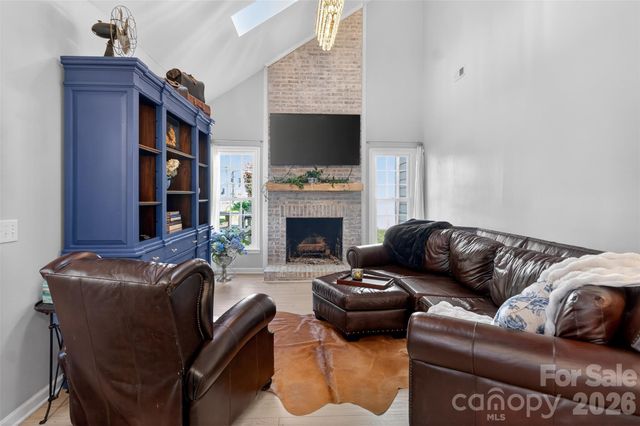 8601 Walsham Drive, Charlotte, NC 28277