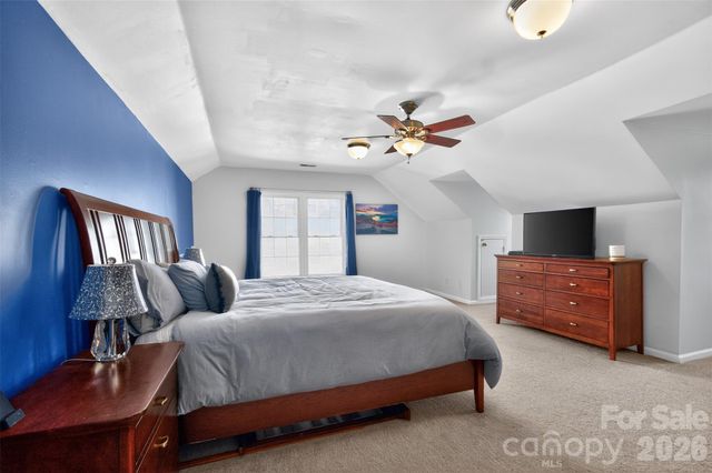 8601 Walsham Drive, Charlotte, NC 28277