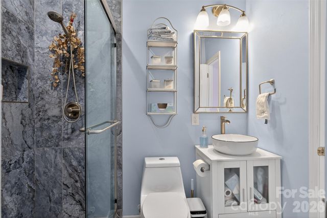 8601 Walsham Drive, Charlotte, NC 28277