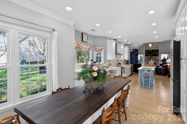 8601 Walsham Drive, Charlotte, NC 28277