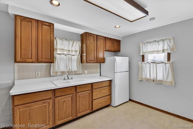 14801 Pennsylvania Road, Riverview, MI 48193