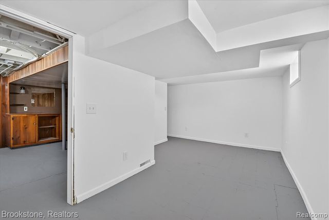 14801 Pennsylvania Road, Riverview, MI 48193