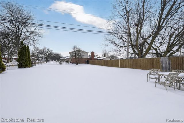 14801 Pennsylvania Road, Riverview, MI 48193