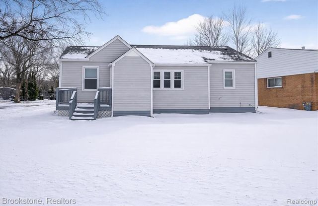 14801 Pennsylvania Road, Riverview, MI 48193