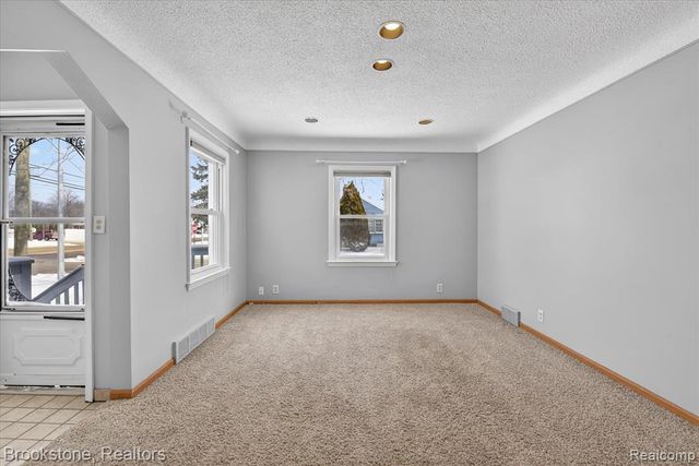 14801 Pennsylvania Road, Riverview, MI 48193