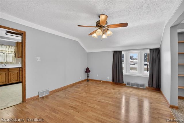 14801 Pennsylvania Road, Riverview, MI 48193