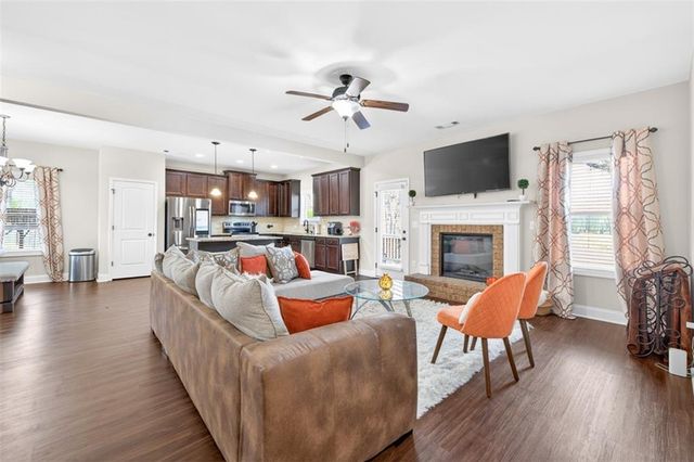 860 Tranquil Way, Hampton, GA 30228