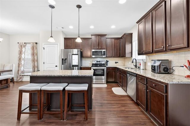 860 Tranquil Way, Hampton, GA 30228