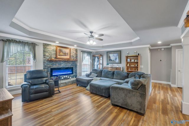 104 Hickory Glen Circle, Huntsville, AL 35811