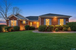 104 Hickory Glen Circle, Huntsville, AL 35811