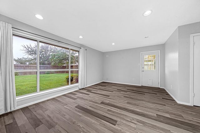 302 Morningside Drive, League City, TX 77573